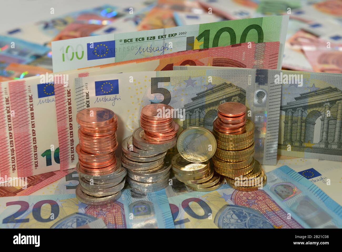 Centmuenzen, Euromuenzen, Euroscheine Stock Photo