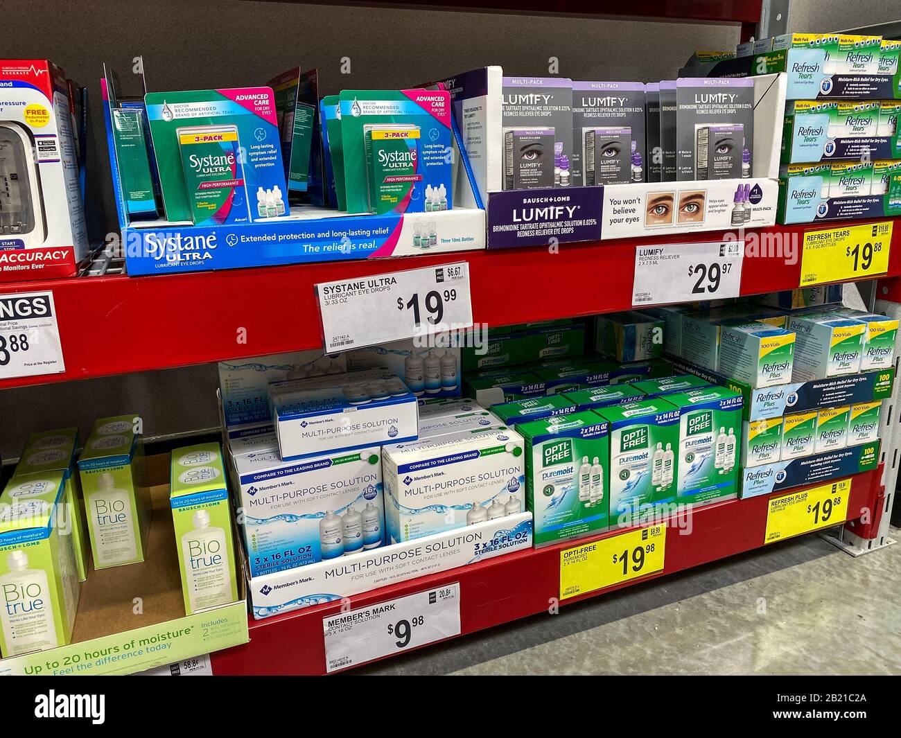 Alcon lens hi-res stock photography and images - Alamy