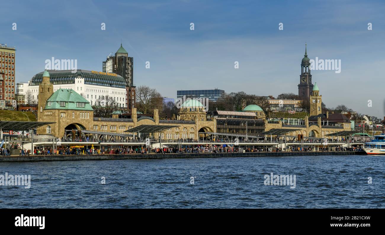 Landungsbrücken, St. Pauli, Hamburg, Deutschland Stock Photo