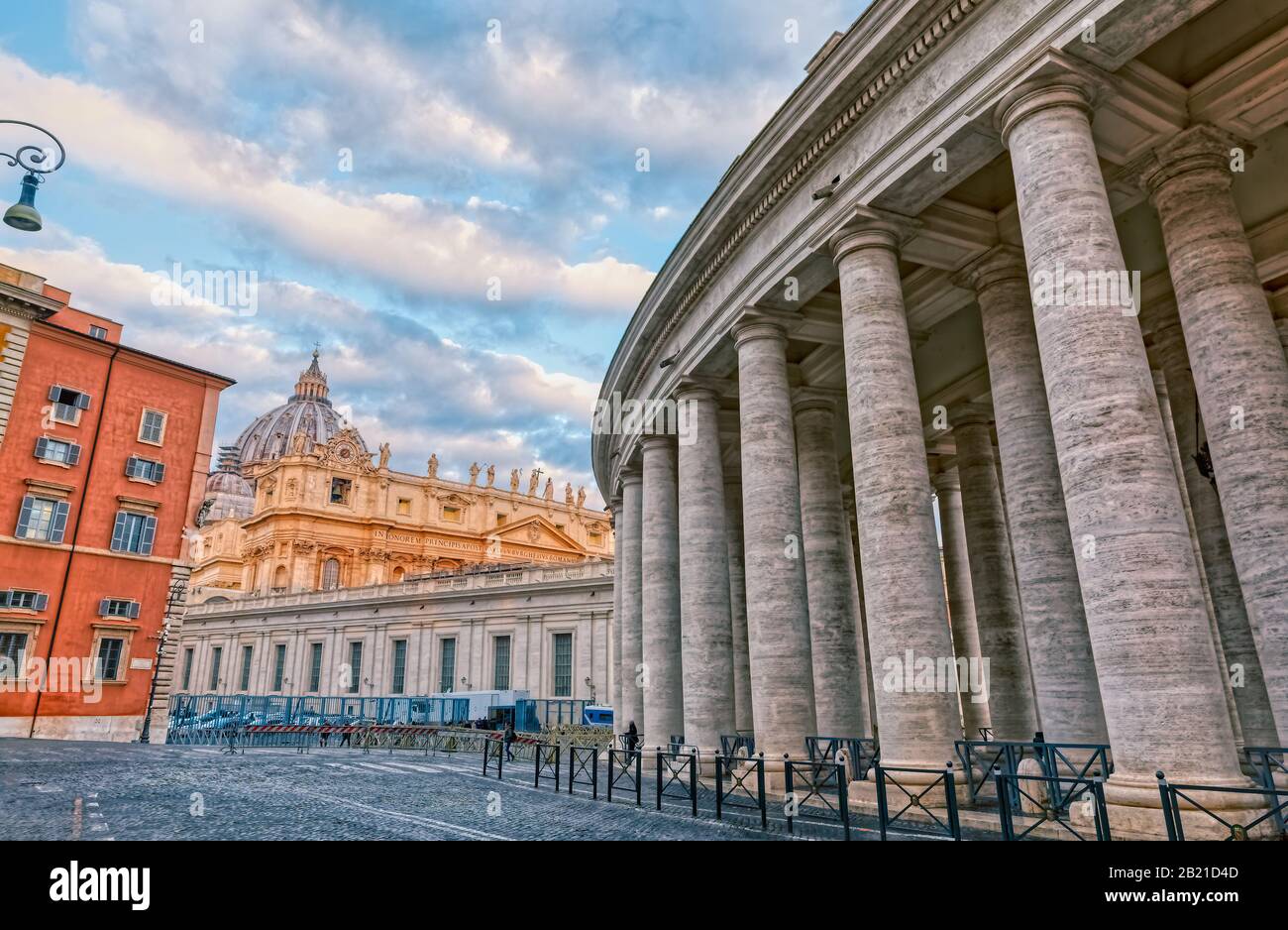 St. Peter square in Vatican Stock Photo Alamy