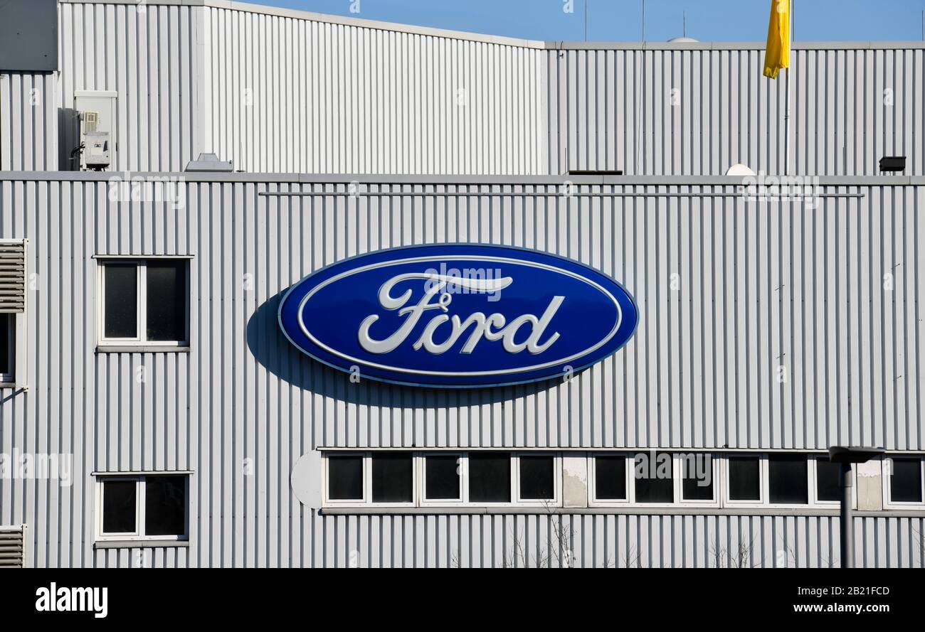 Ford, Seesener Straße, Wilmersdorf, Berlin, Deutschland Stock Photo
