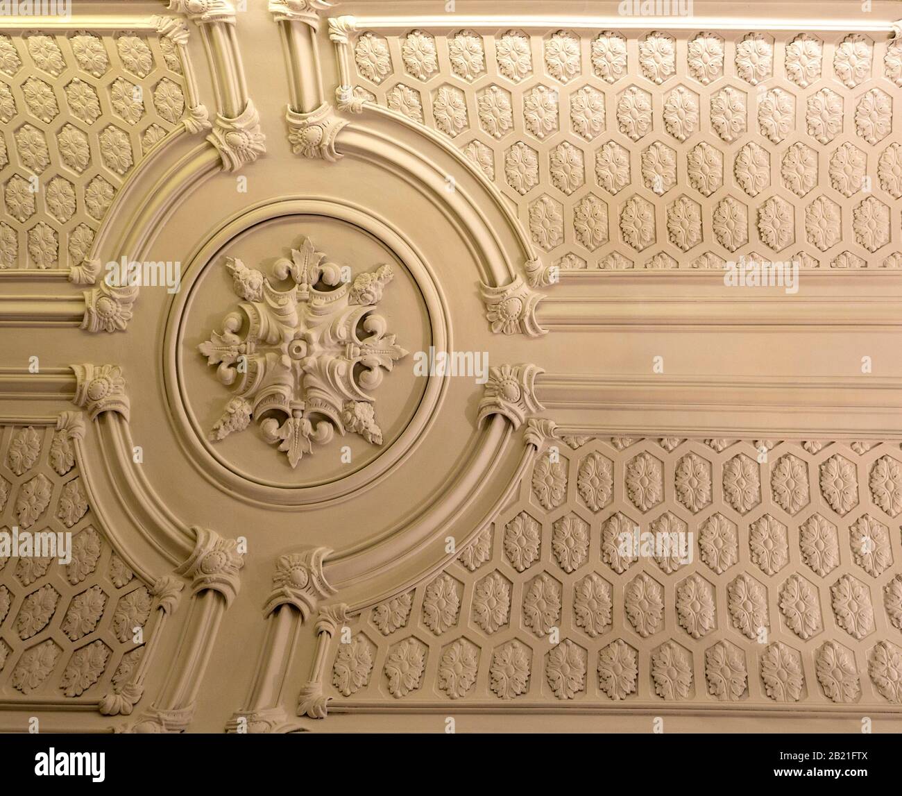 Ceiling patterns hi-res stock photography and images - Alamy