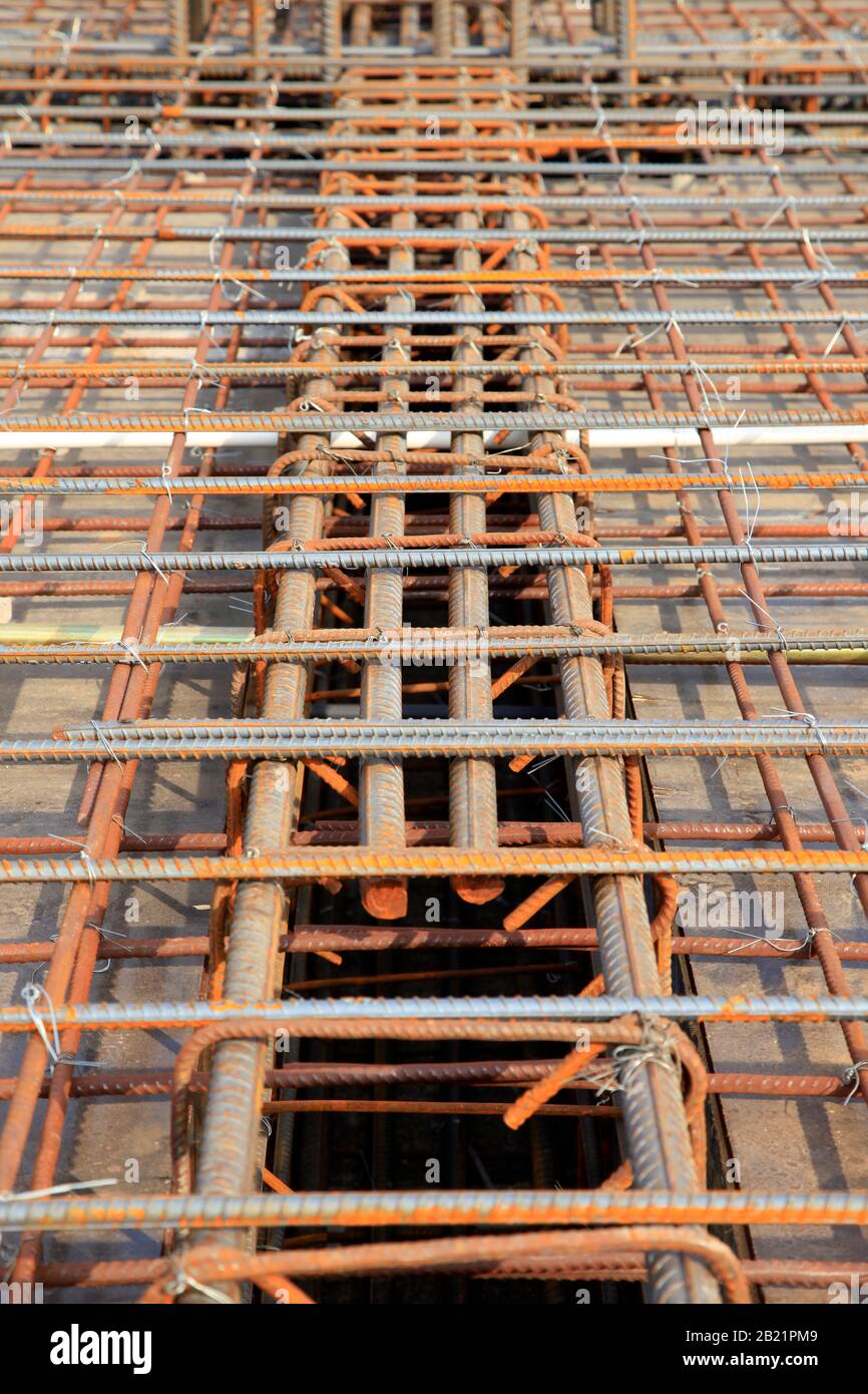 Steel grid on the construction site Stock Photo - Alamy
