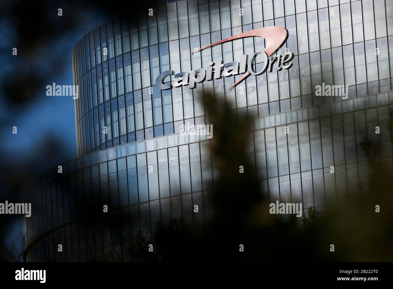 Capital one headquarters virginia hi-res stock photography and images ...