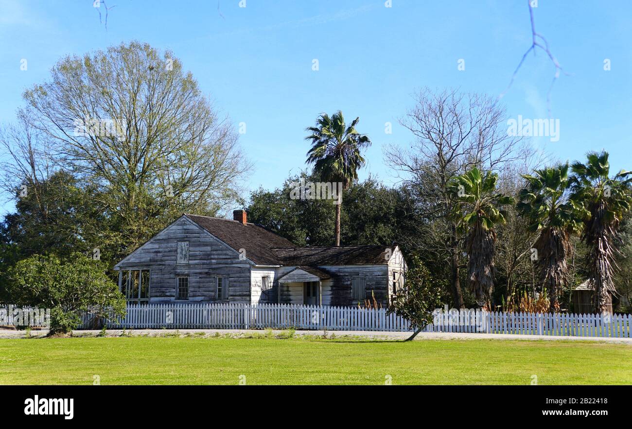 Edgard, Louisiana, U.S.A - February 2, 2020 - An old farm house near Whitney Plantation Stock Photo