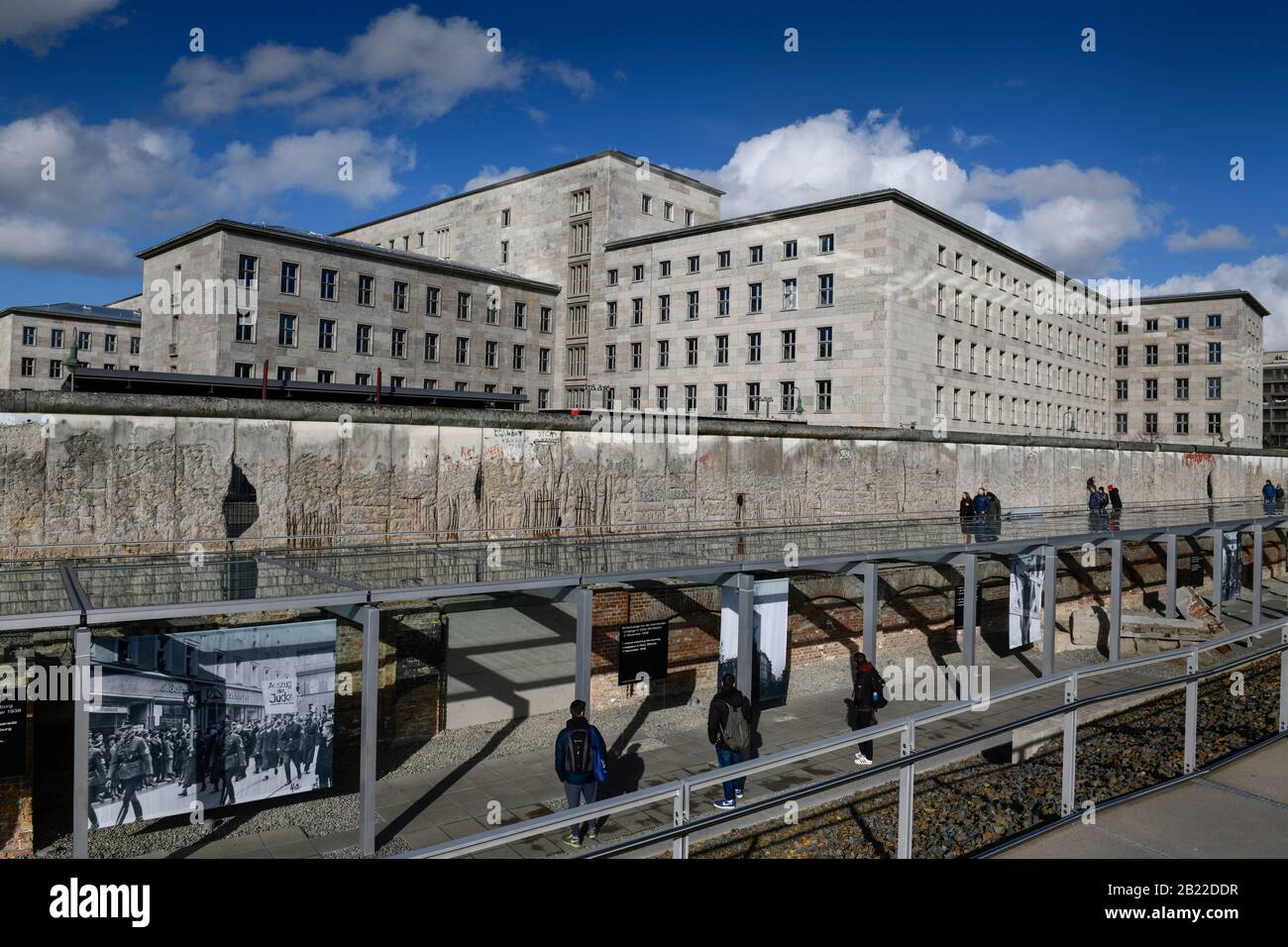 Bundesfinanzministerium, Freigelände, Topographie des Terrors, Niederkirchnerstraße, Kreuzberg Bundesfinanzministerium, Freigelände, Topographie des Terrors, Niederkirchnerstraße, Kreuzberg