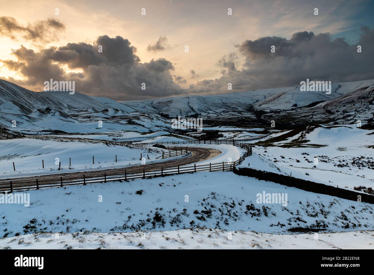 Winter sunset at Mam Tor in the Peak District National Park in the UK Stock Photo