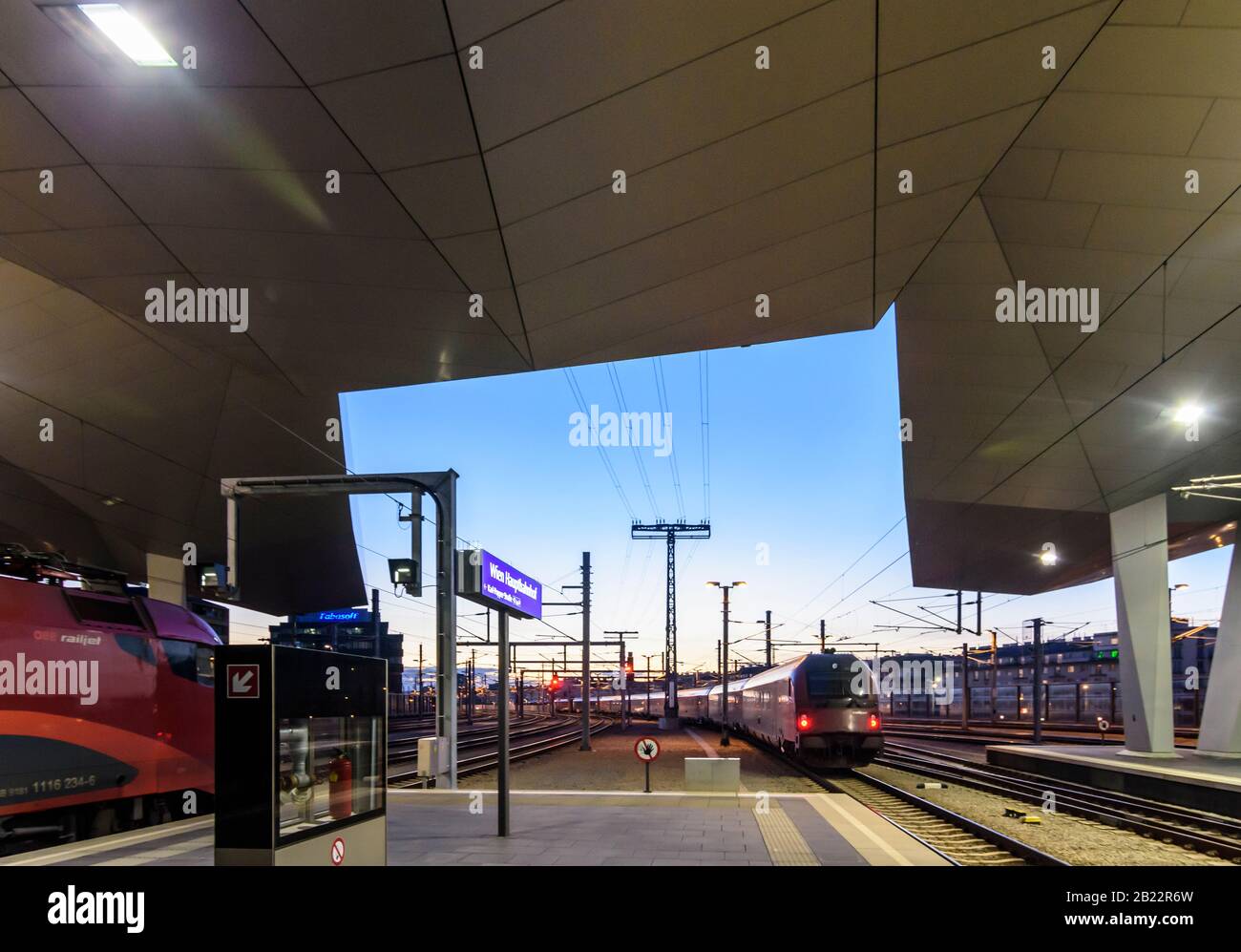 Wien, Vienna main railway station Hauptbahnhof, passenger, traveller