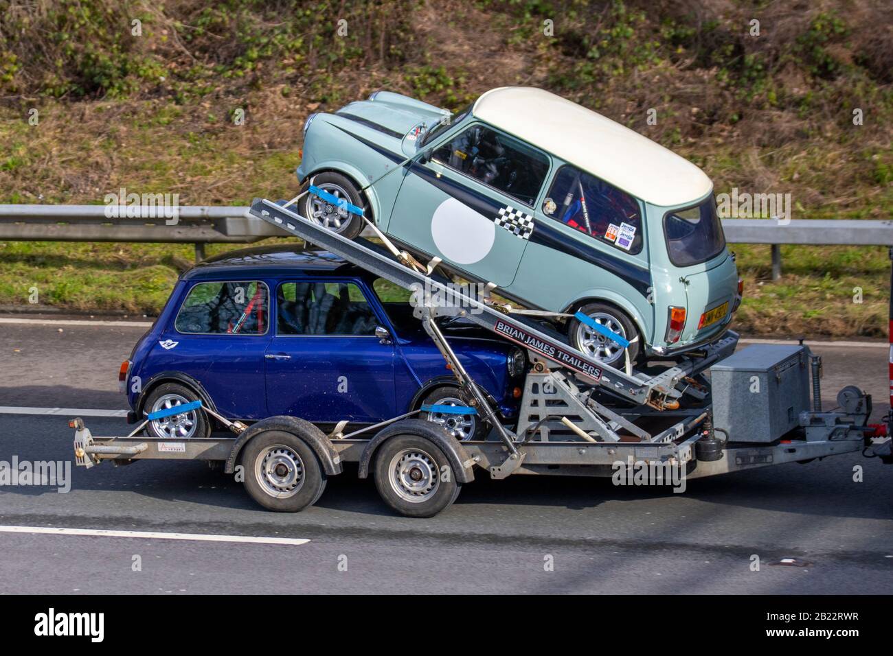 Car transporter minis hi-res stock photography and images - Alamy