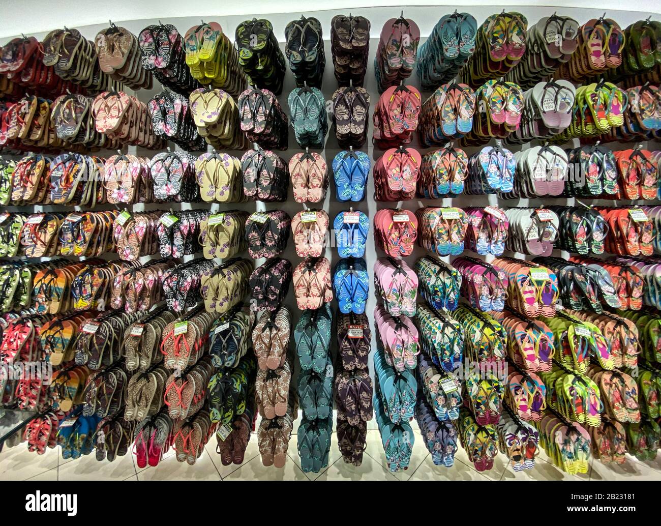 Havaianas copacabana store 2025