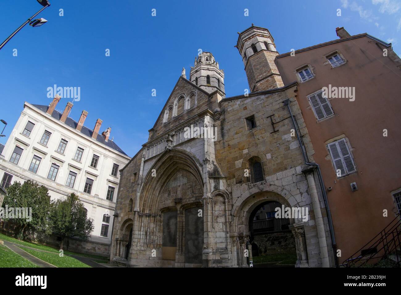 Cathedrale vieux saint vincent de macon hires stock photography and