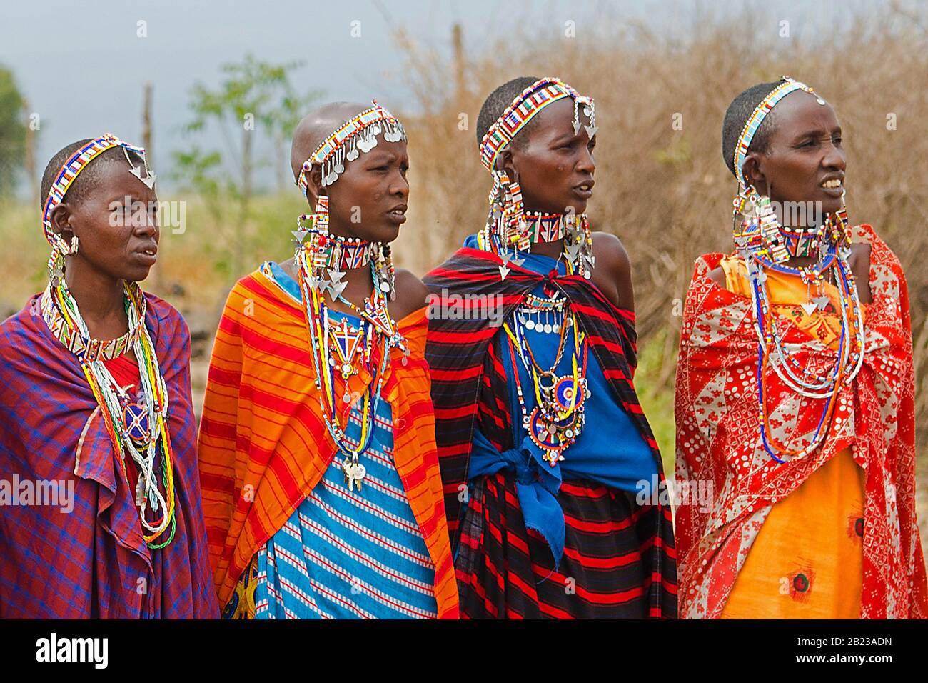 Masaii im Masaii Mara Park in Kenya Stock Photo - Alamy