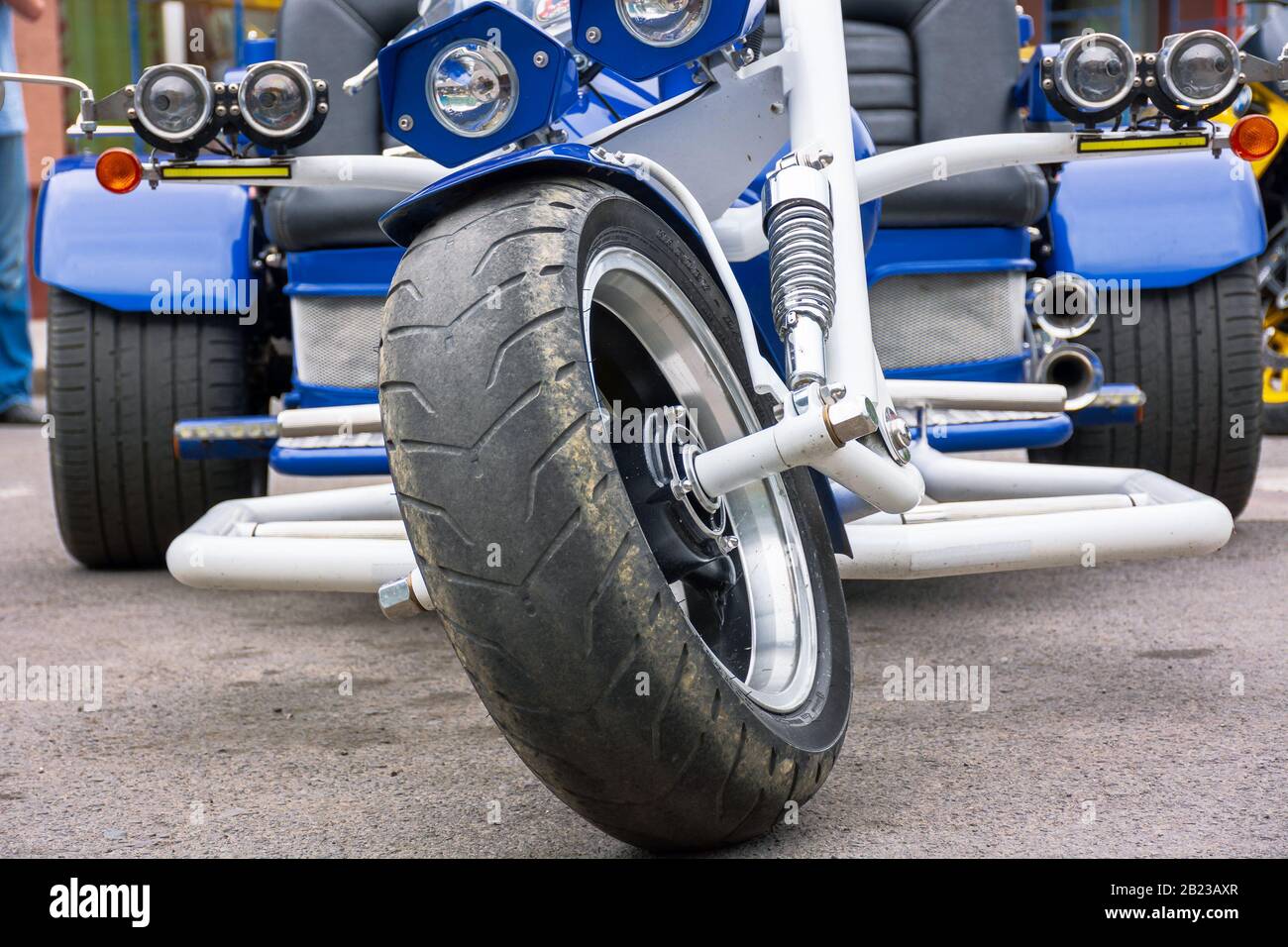 Three wheel motorcycle hi-res stock photography and images - Alamy