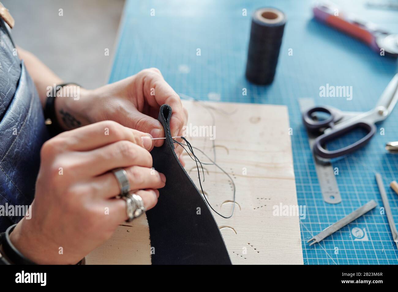 Leatherworker hi-res stock photography and images - Alamy