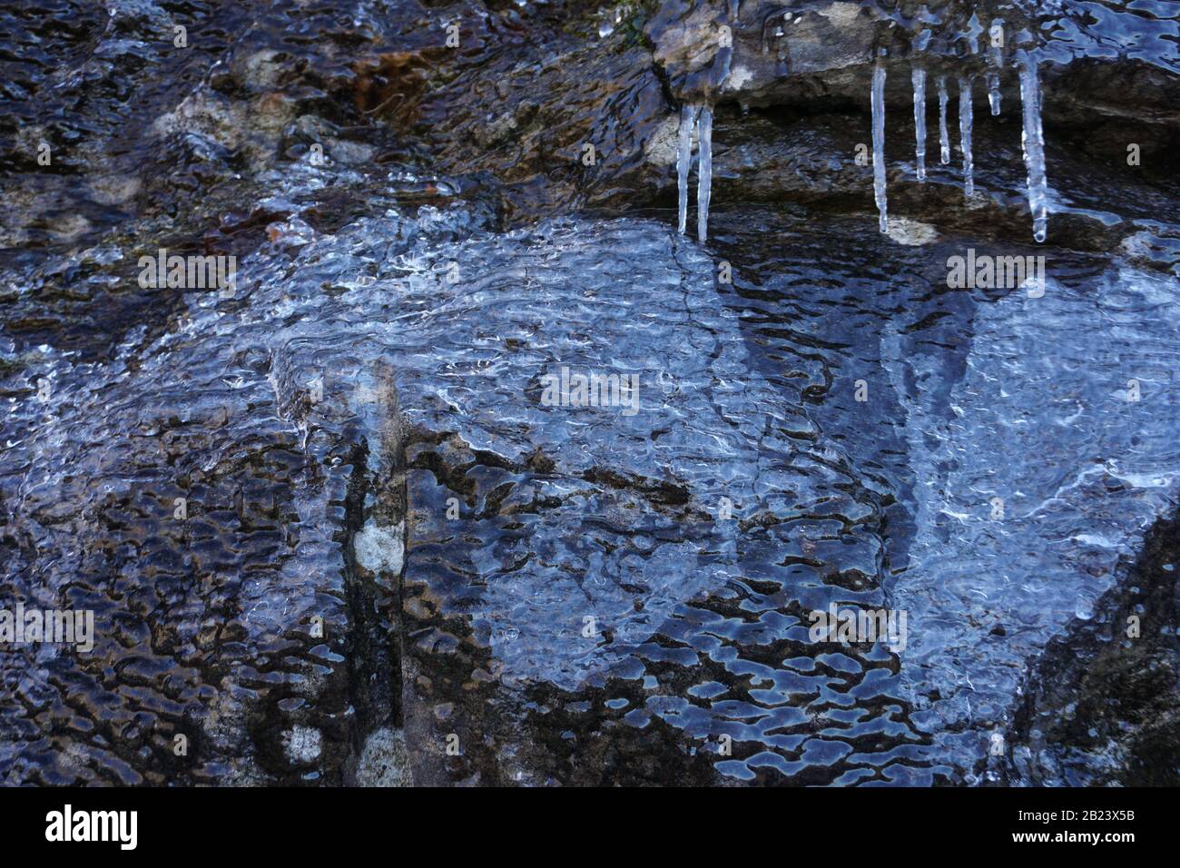 Ice In Rocks Encased rocks hi-res stock photography and images - Alamy
