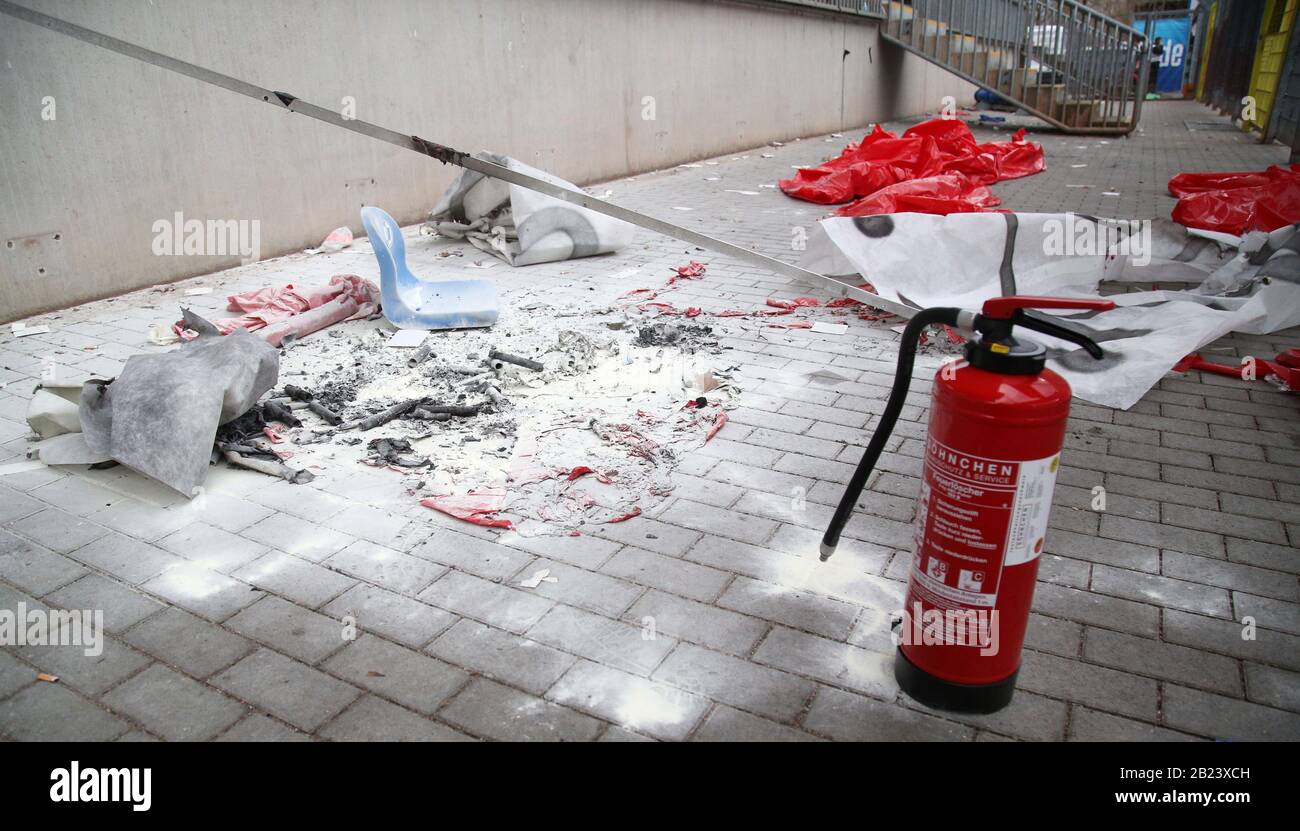 Mannheim, Germany. 29th Feb, 2020. Football: 3rd league, SV Waldhof