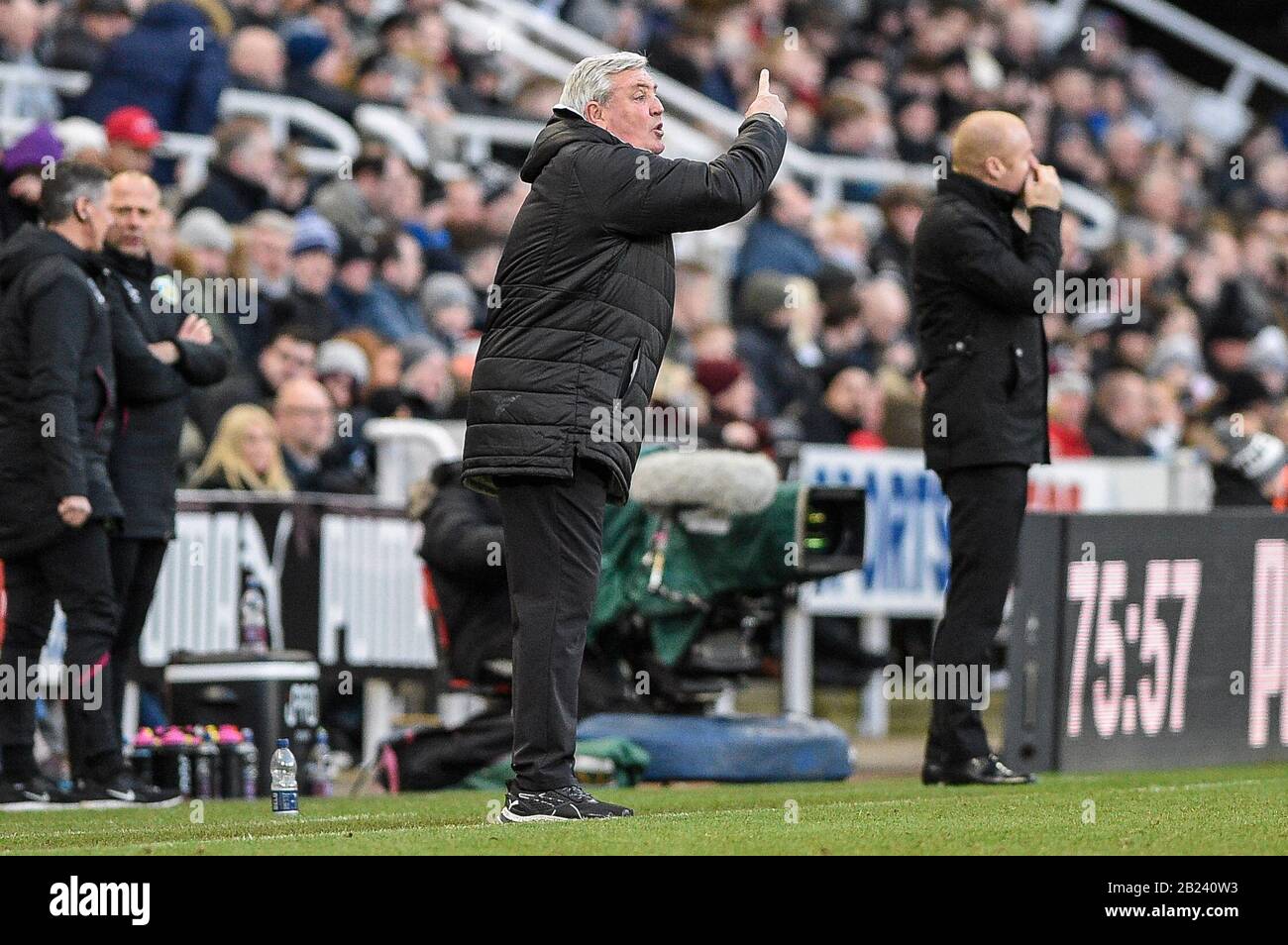 NEWCASTLE UPON TYNE, ENGLAND - FEBRUARY 29TH Newcaste United Manager, Steve Bruce, during the Premier League match between Newcastle United and Burnley at St. James's Park, Newcastle on Saturday 29th February 2020. (Credit: Iam Burn | MI News) Photograph may only be used for newspaper and/or magazine editorial purposes, license required for commercial use Credit: MI News & Sport /Alamy Live News Stock Photo