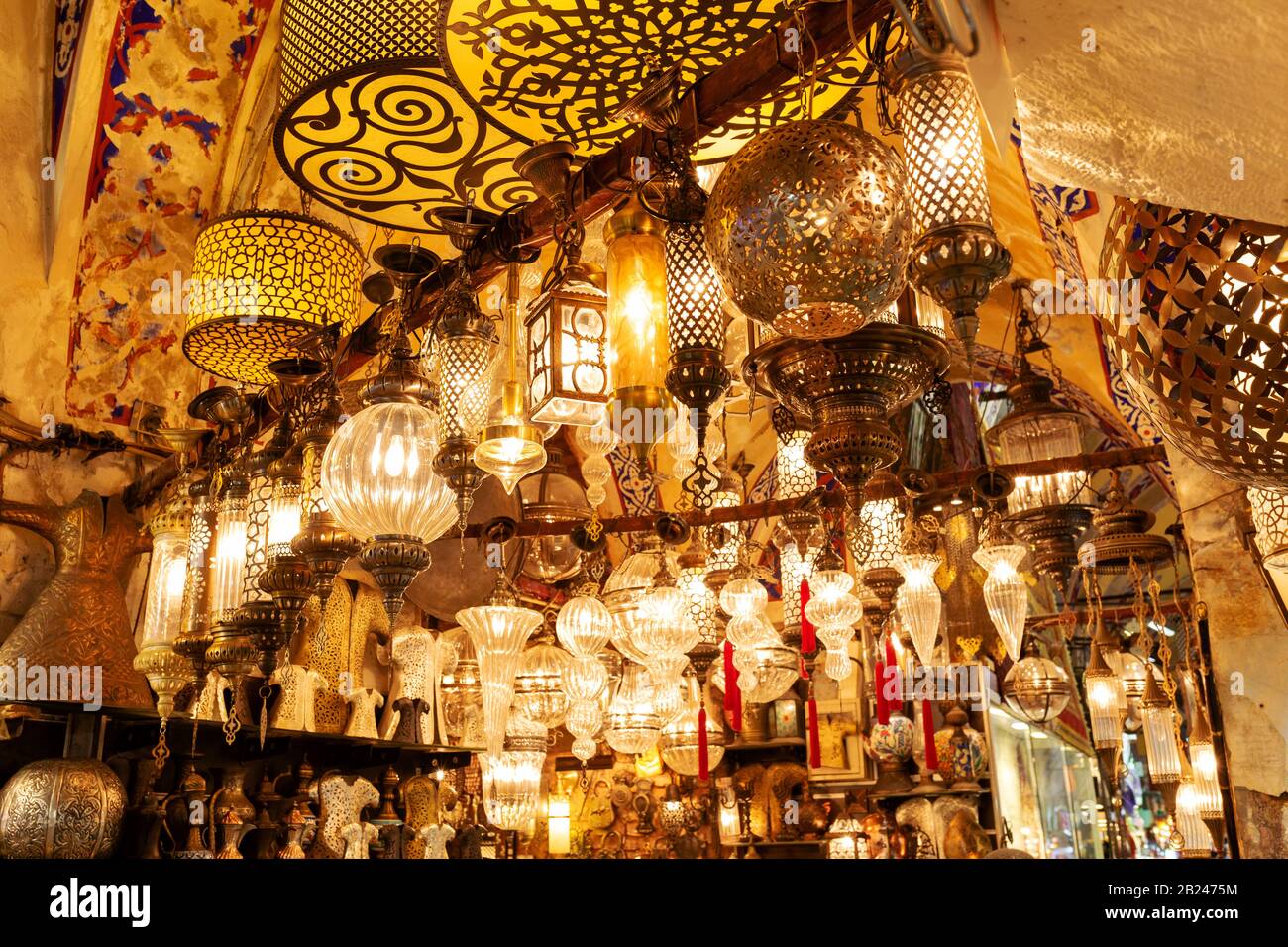 Antique shop in istanbul turkey hires stock photography and images Alamy