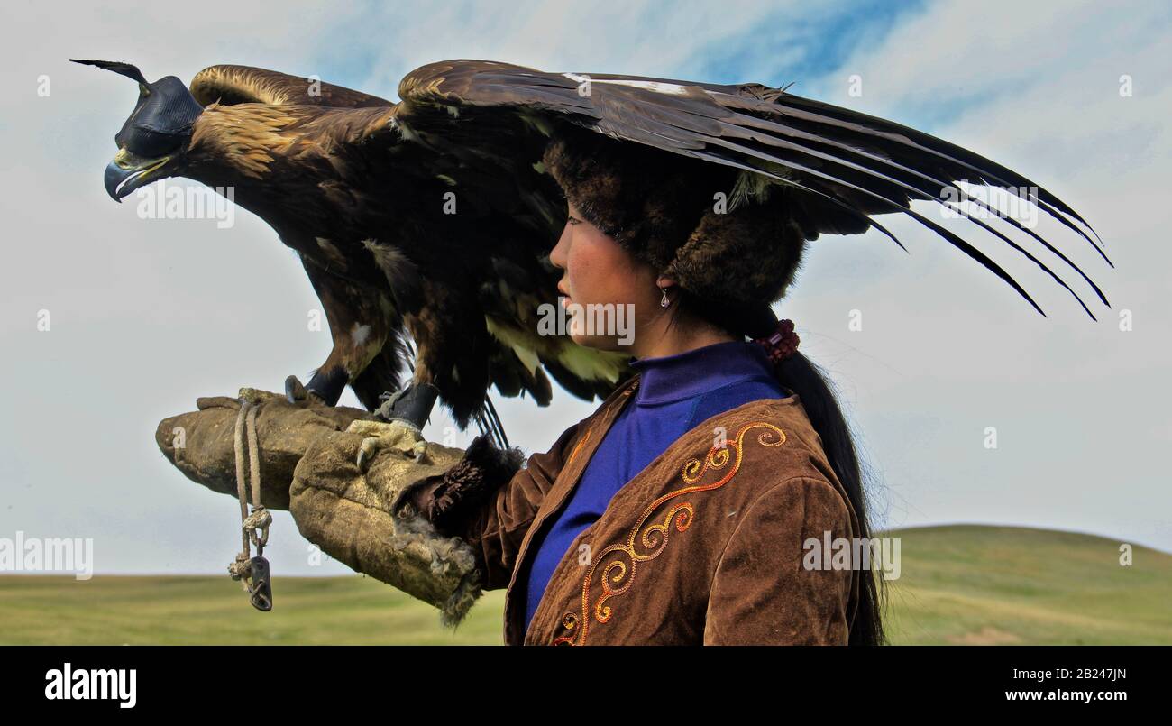 Mongolian lifestyle, Nomadic lifestyle in Western Mongolia Stock Photo ...