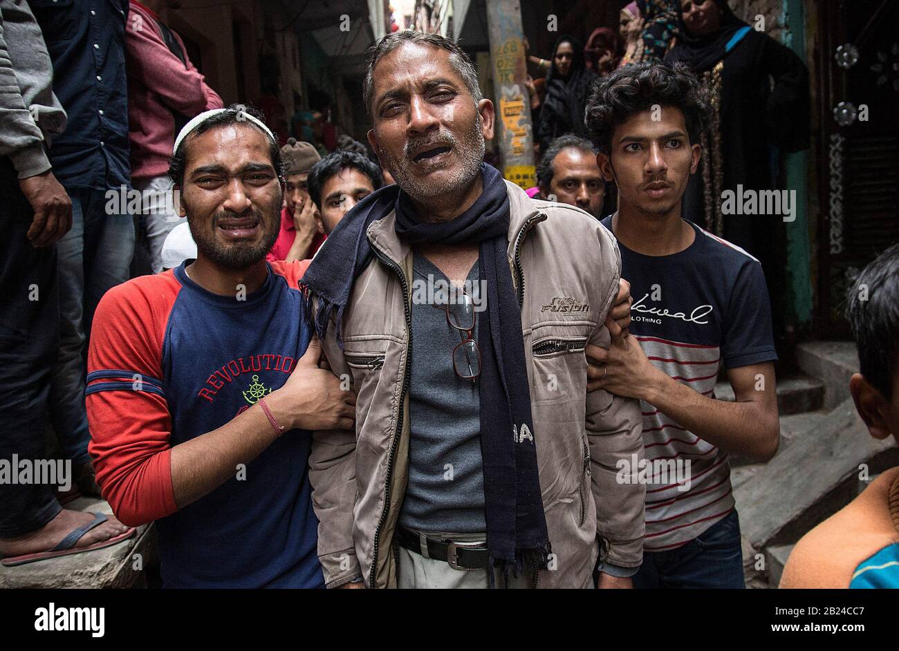 New Delhi. 29th Feb, 2020. People wail over their relatives who were killed in communal violence, in The death toll during communal violence in Delhi Friday evening rose to 42, officials said. Credit: Javed Dar/Xinhua/Alamy Live News Stock Photo