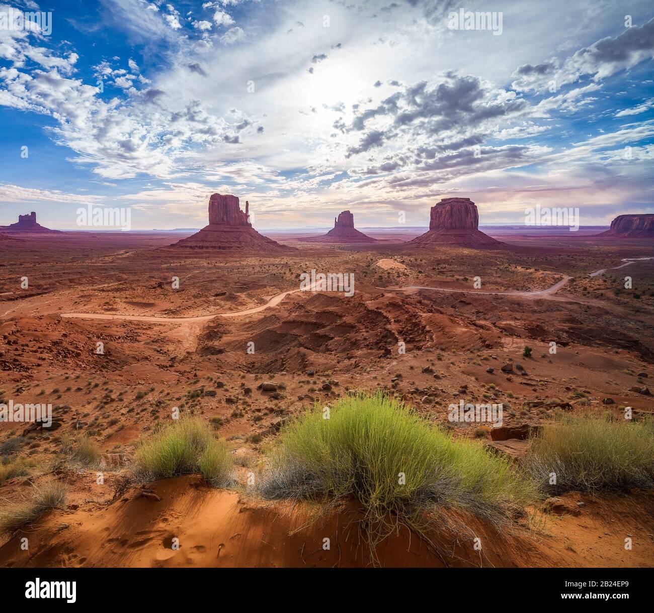 the scenic drive in the monument valley in the usa Stock Photo Alamy