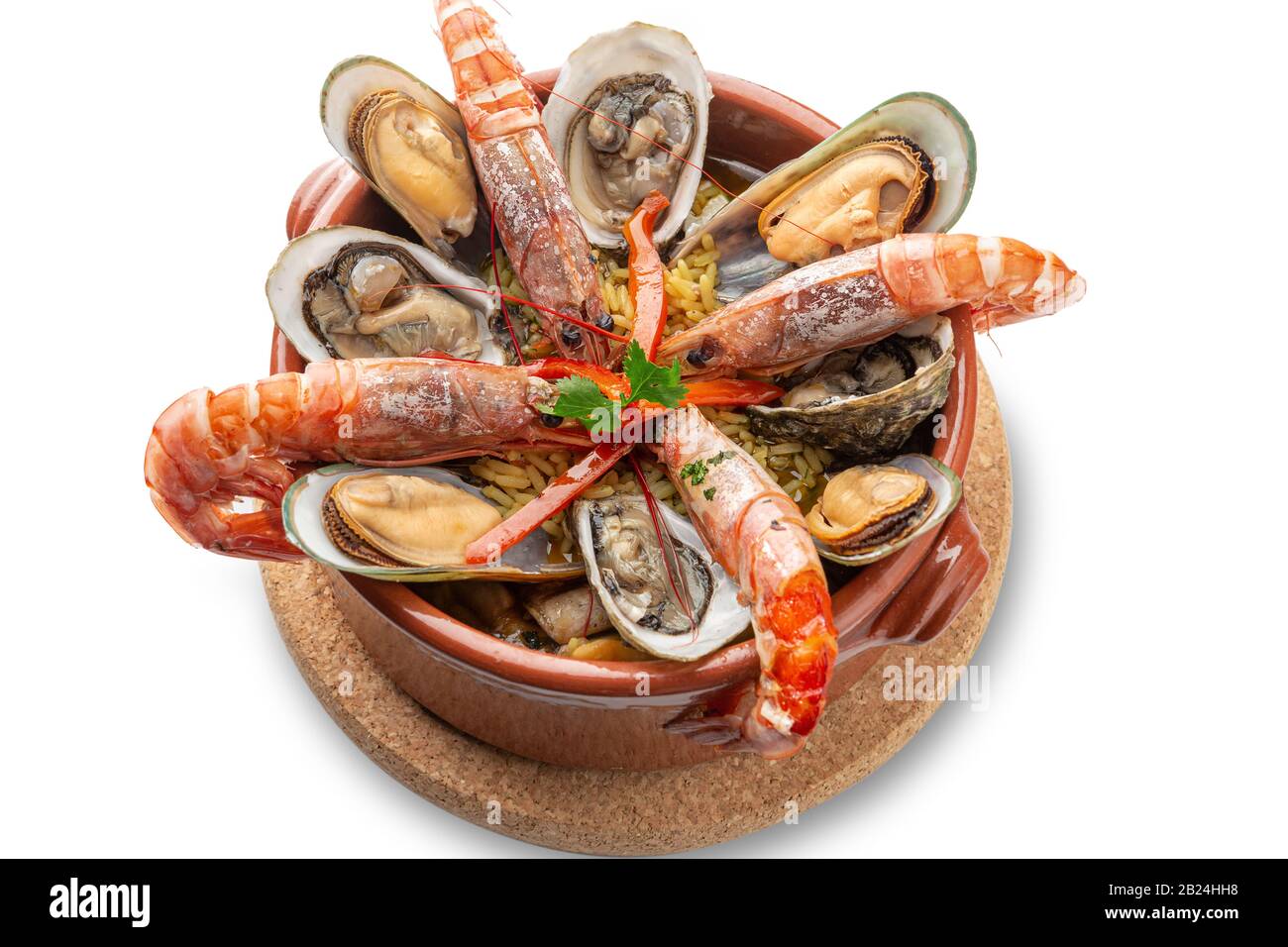 Braised prawns with oysters in a clay pot. Portuguese Algarve cuisine Stock Photo Alamy