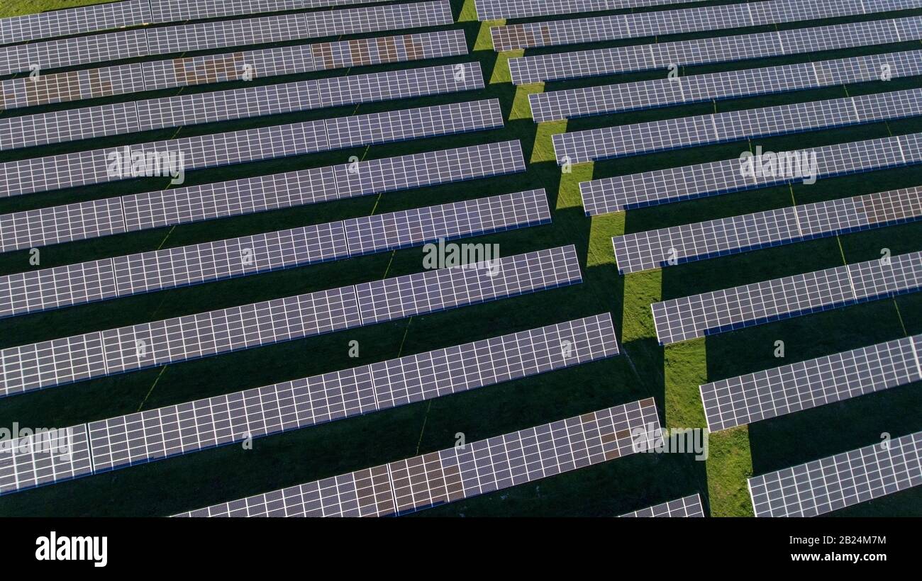Solar power plant spain aerial hi-res stock photography and images - Alamy