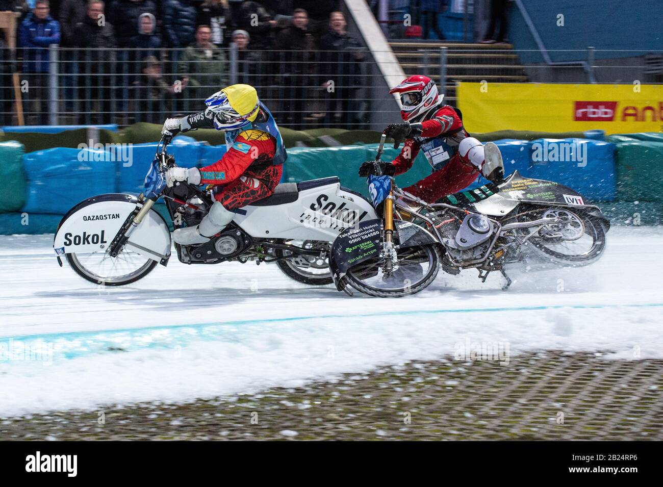 Berlin, Germany. 29th Feb, 2020. BERLIN GERMANY - February 29 Matti Isoaho (Red) of Finland collides with Vladimir Cheblokov (Yellow) of Kazakhstan during theIce Speedway of Nations (Day 1) at the Horst-Dohm-Eisstadion, Berlin, on Saturday 29 February 2020. (Credit: Ian Charles | MI News) Credit: MI News & Sport /Alamy Live News Stock Photo