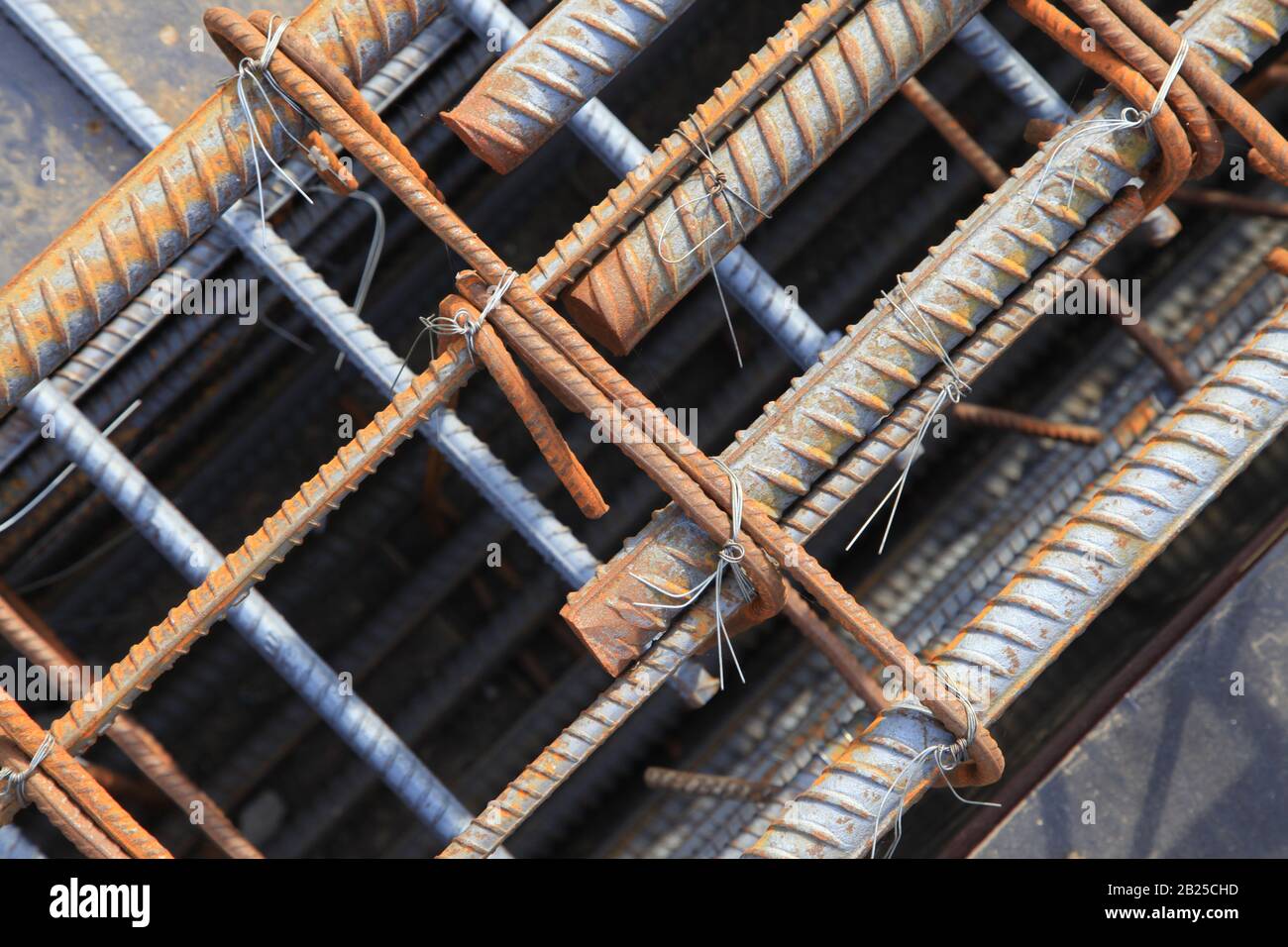 Steel grid on the construction site Stock Photo - Alamy