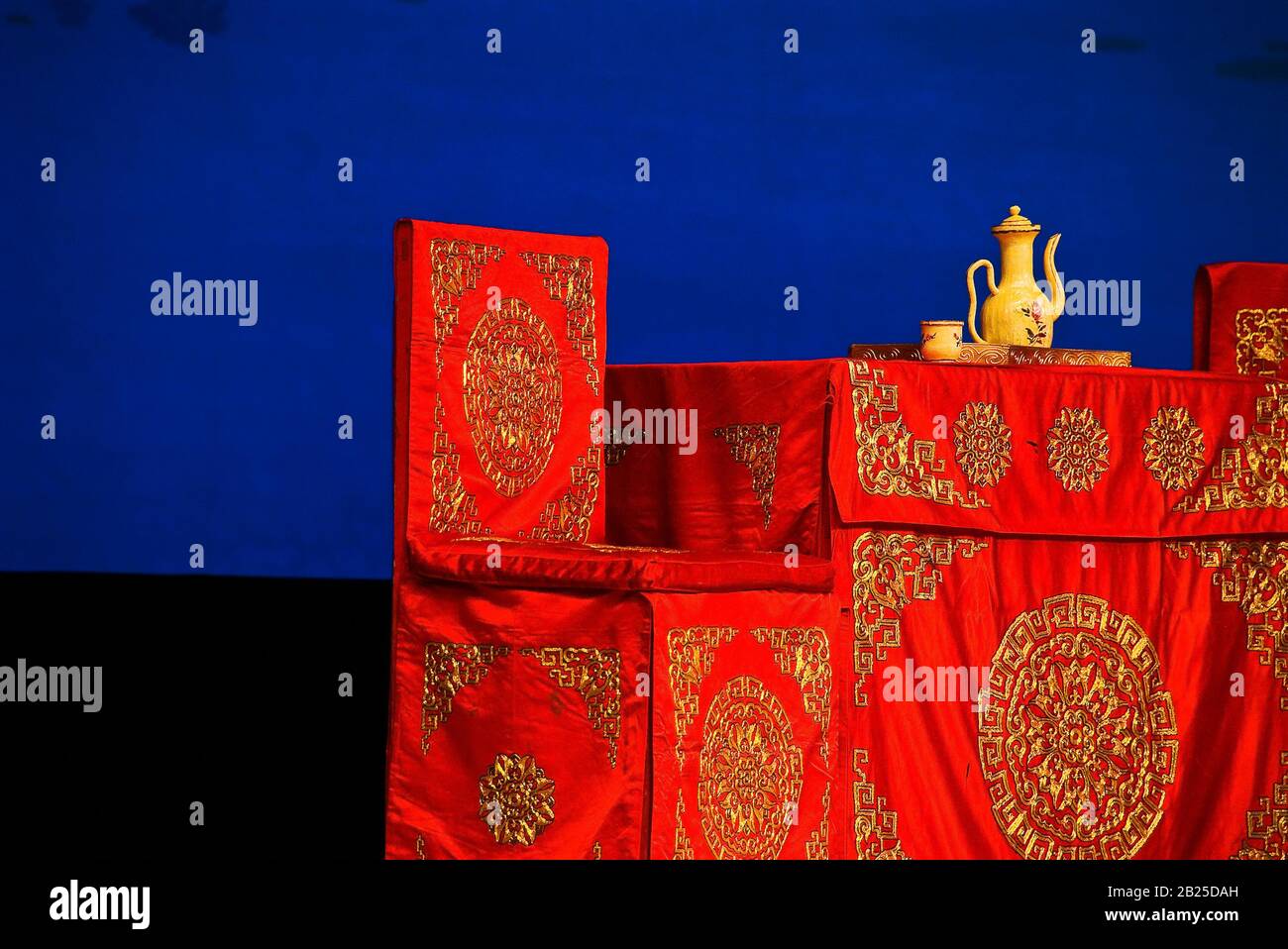 Stage sets hi-res stock photography and images - Alamy