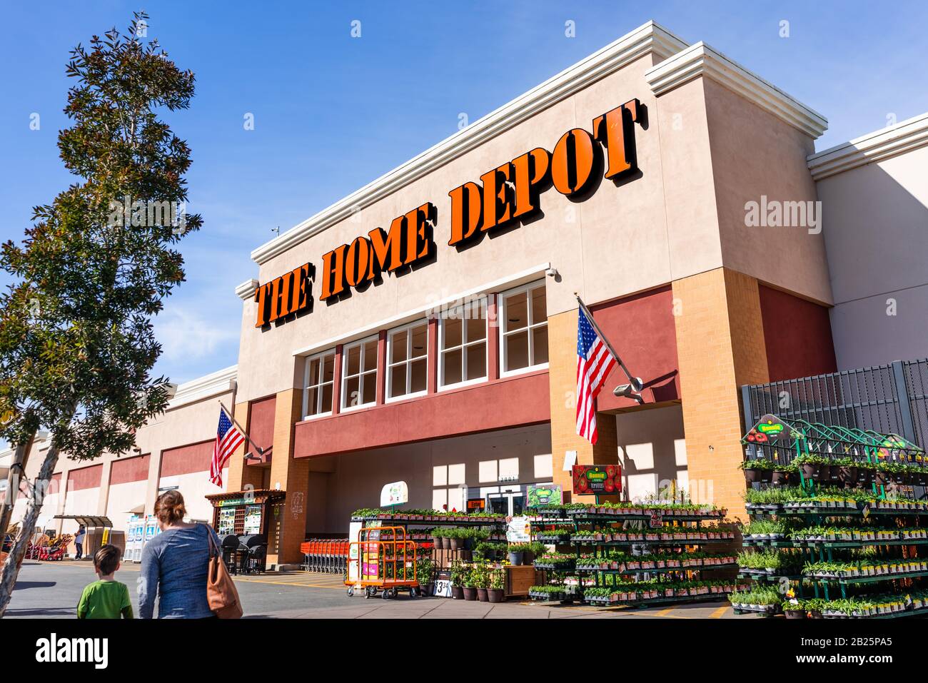 Feb 19, 2020 San Mateo / CA / USA - People shopping at Home Depot in San Francisco bay area; The Home Depot, Inc. is the largest home improvement reta Stock Photo