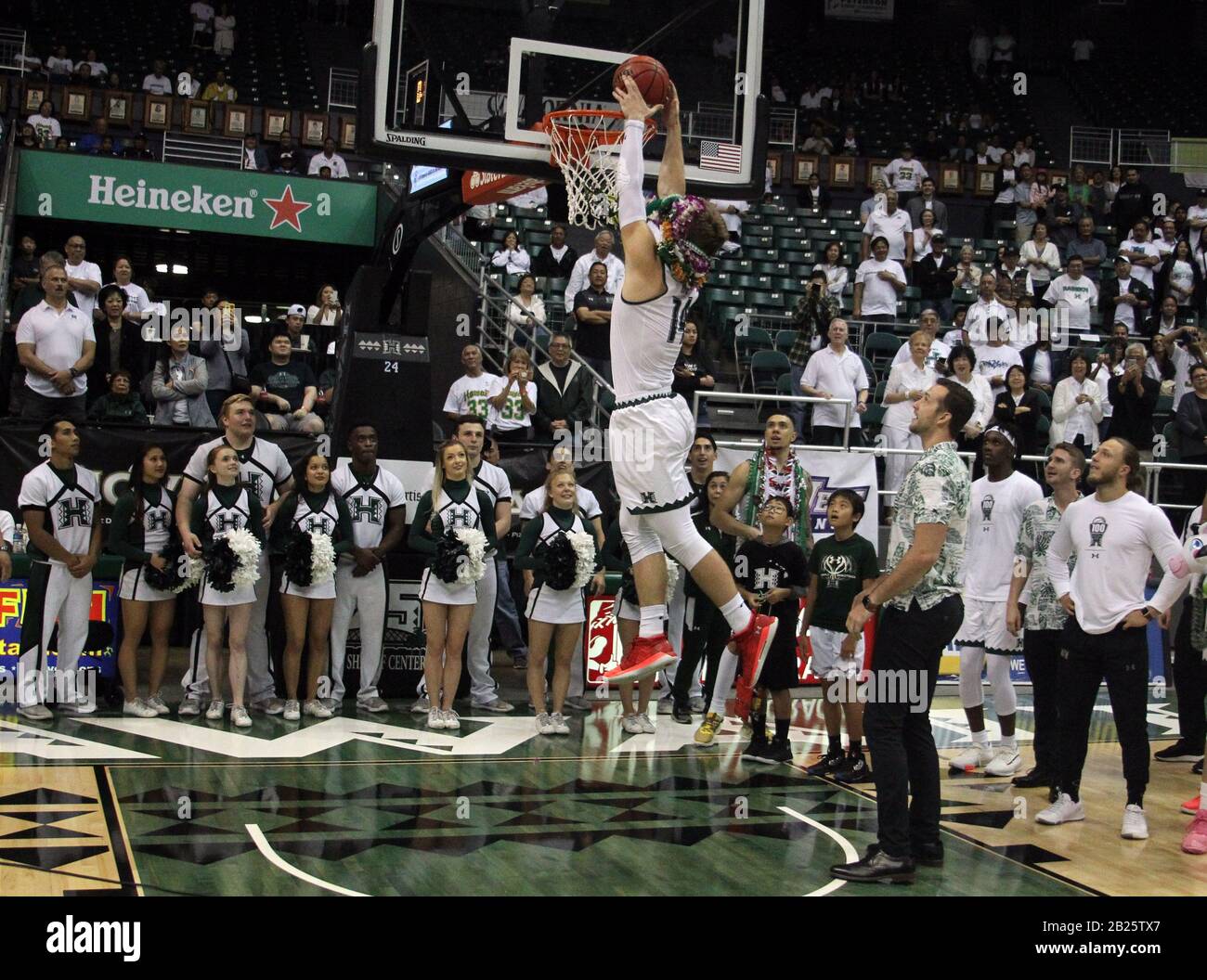 Night festivities hi-res stock photography and images - Alamy