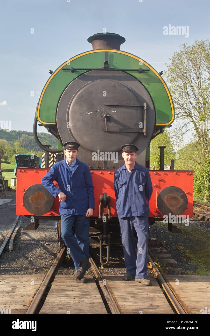 Steam engine driver hires stock photography and images Alamy