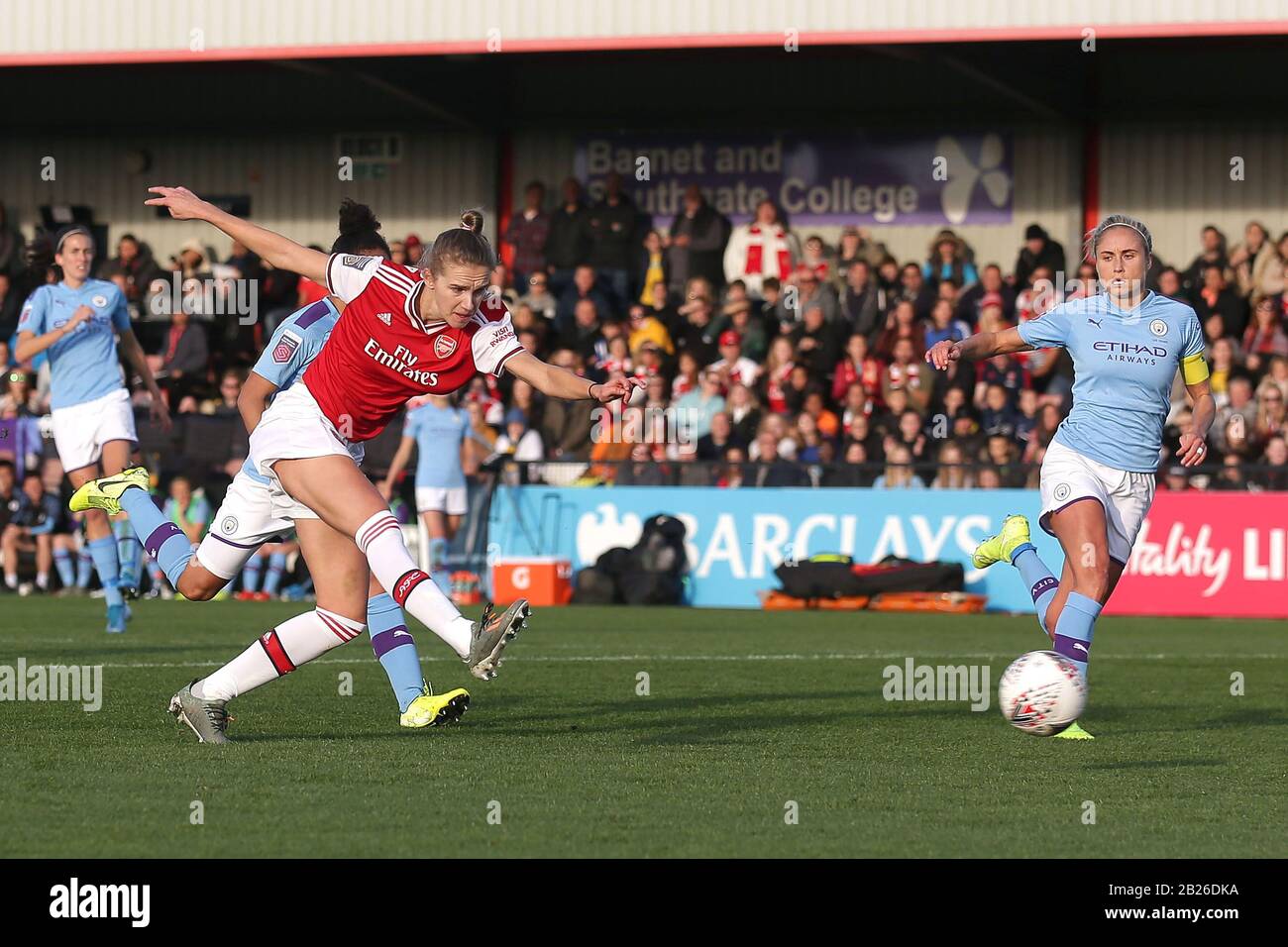 Vivianne Miedema of Arsenal scores the first goal for her team and celebrates during Arsenal Women vs Manchester City Women, Barclays FA Women's Super Stock Photo