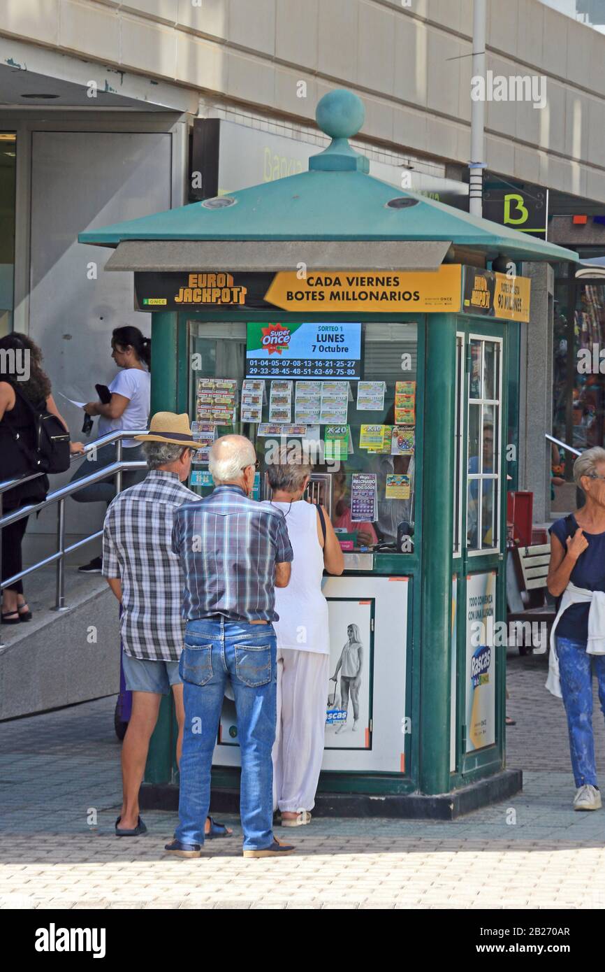 People queueing to buy lottery tickets, Arrecife, Lanzarote Stock Photo