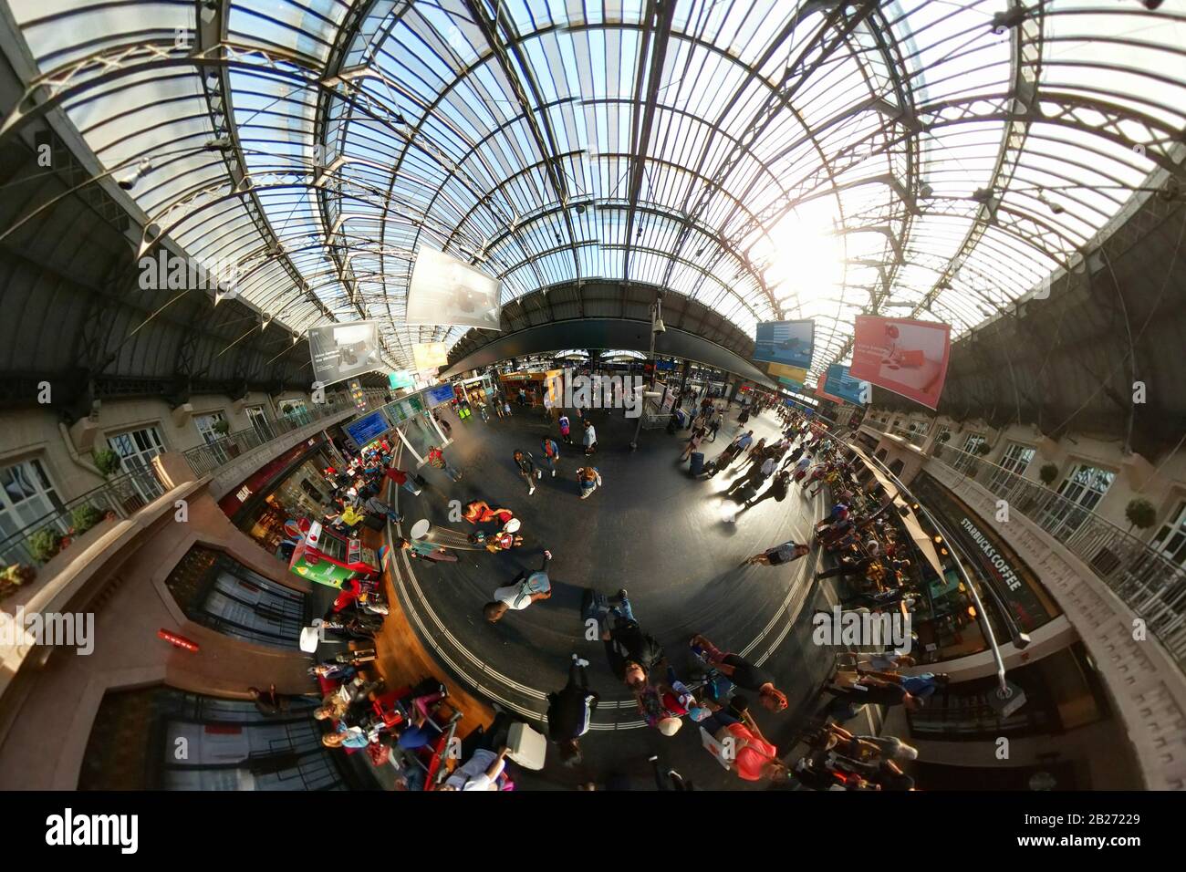 full circle-Panorama: Gare de l'Est, Paris, Frankreich/ France (nur fuer redaktionelle Verwendung. Keine Werbung. Referenzdatenbank: http://www.360-be Stock Photo