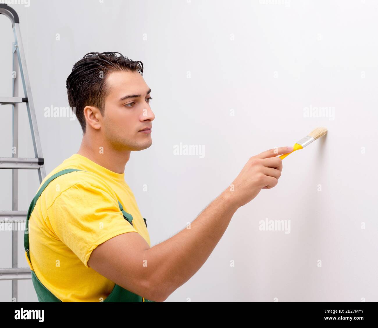 The construction worker working at the site Stock Photo - Alamy