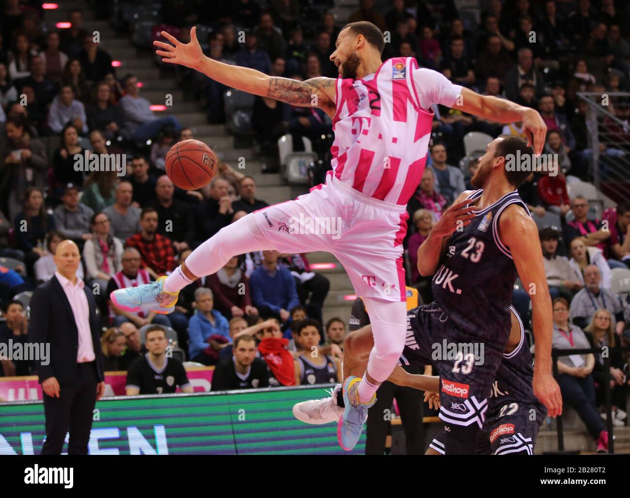 Page 2 Oliver Jones High Resolution Stock Photography And Images Alamy