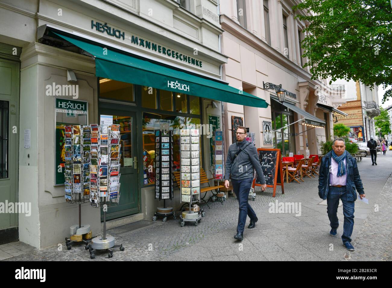 Passanten, Bürgersteig, Bergmannstraße, Kreuzberg, Berlin, Deutschland Stock Photo