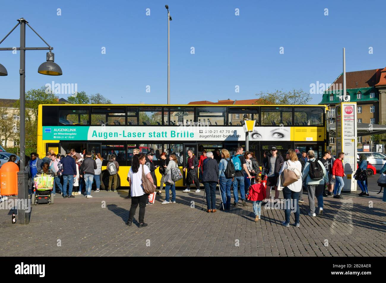 Bushaltestelle, Altstädter Ring, Spandau, Berlin, Deutschland Stock Photo -  Alamy