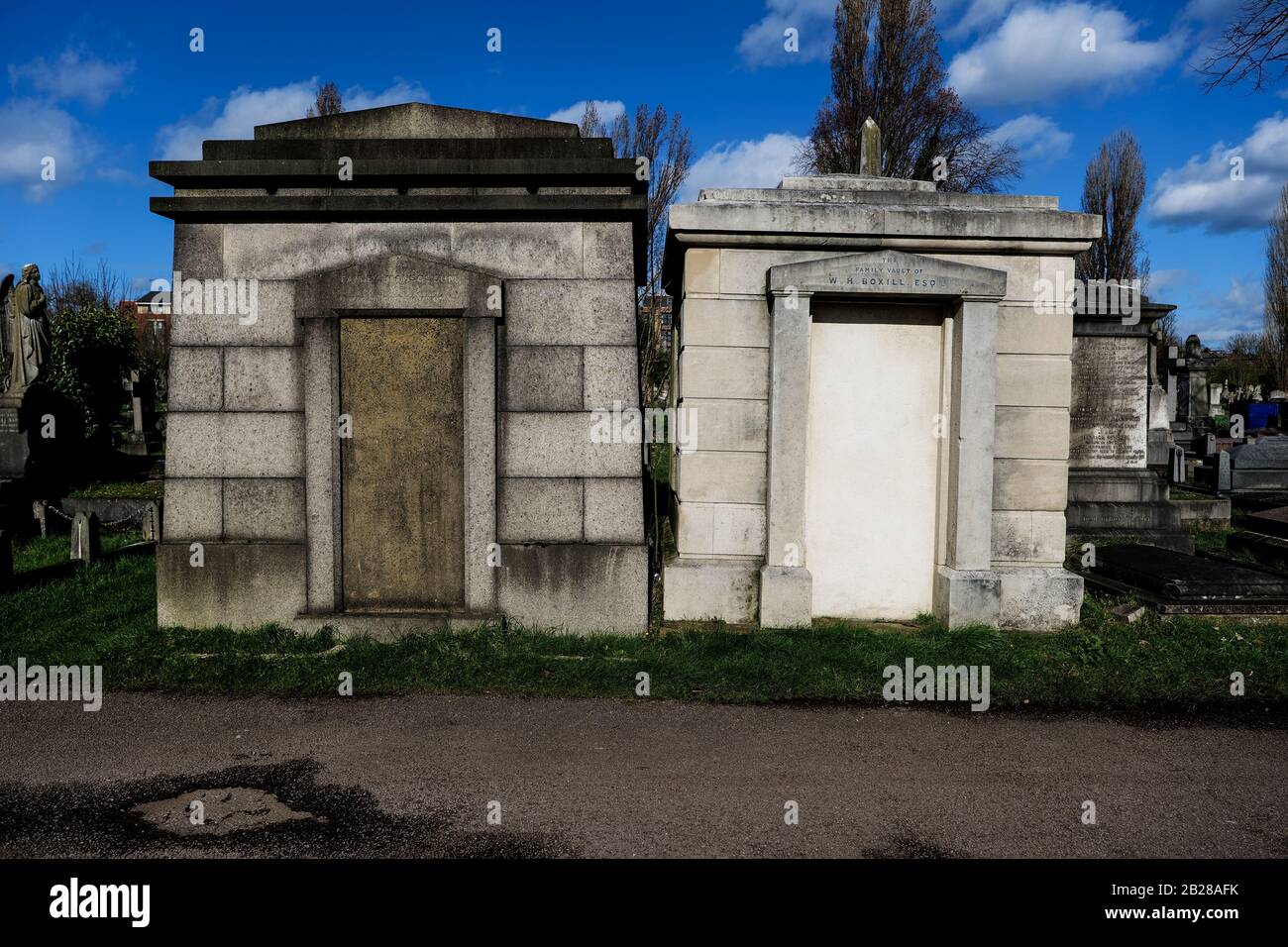 Kensal Green Cemetery Stock Photo Alamy