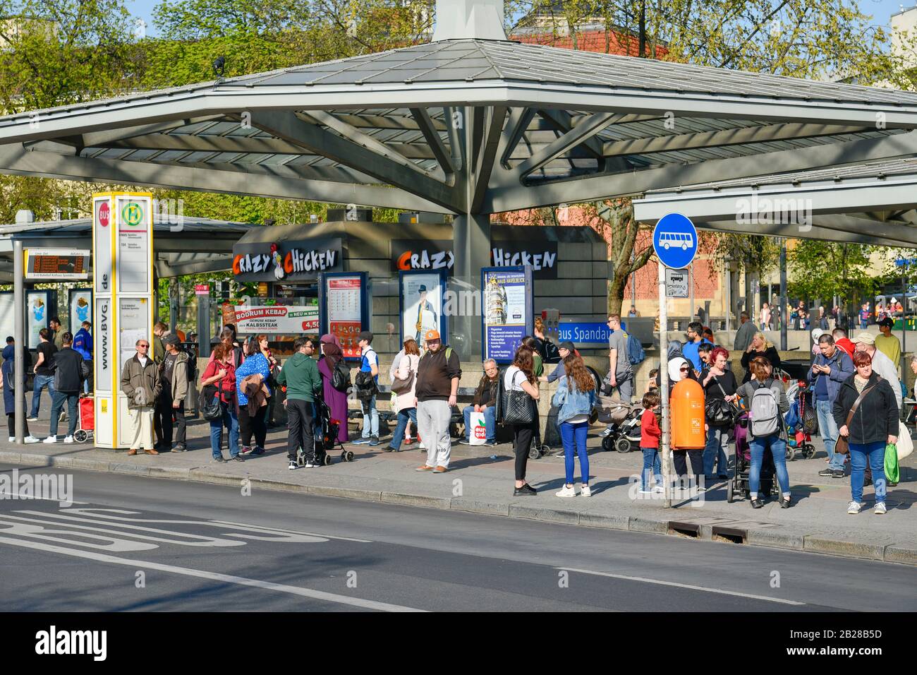 Bushaltestelle, Altstädter Ring, Spandau, Berlin, Deutschland Stock Photo