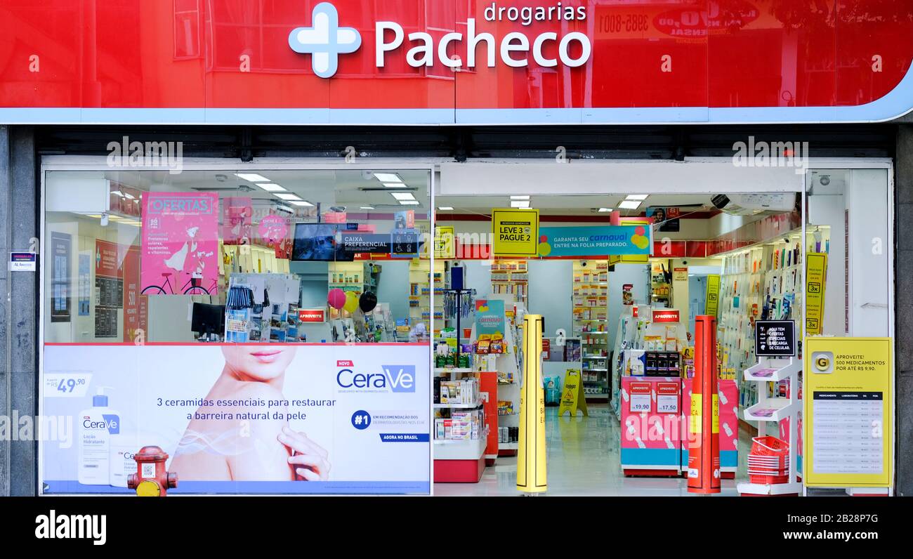Pharmacy chain hi-res stock photography and images - Alamy