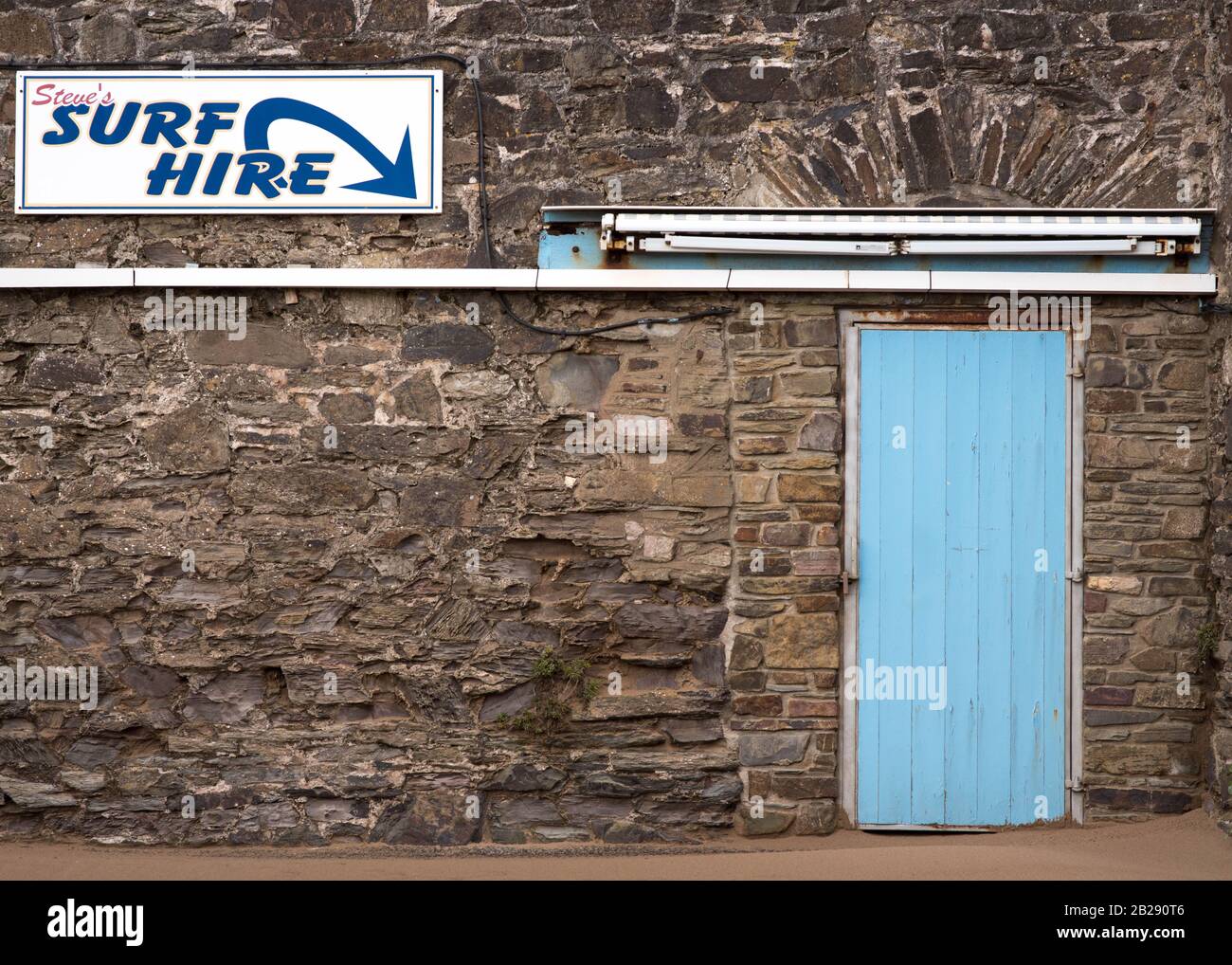 Steve's Surf Hire shop frontage closed in Woolacombe, North Devon in February 2020 Stock Photo