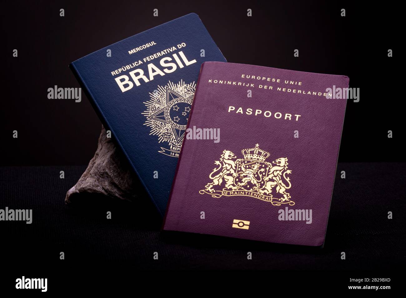 Strongest passports hi-res stock photography and images - Alamy