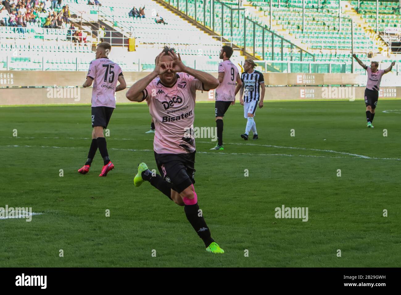 Palermo, Italy. 01st Mar, 2020. Roberto Floriano after the goal against Nola.  (Photo by Antonio Melita/Pacific Press) Credit: Pacific Press Agency/Alamy  Live News Stock Photo - Alamy