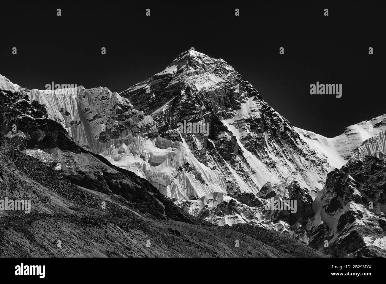 Mount Everest, the highest mountain in the world, of Himalayas in Nepal (black and white) Stock Photo