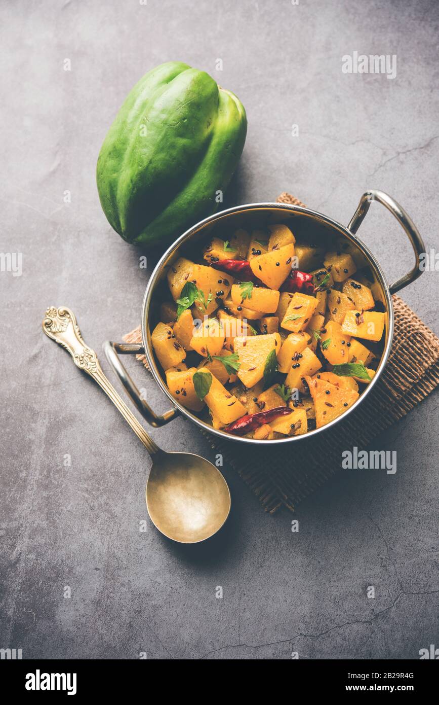 Kacha papita hires stock photography and images Alamy