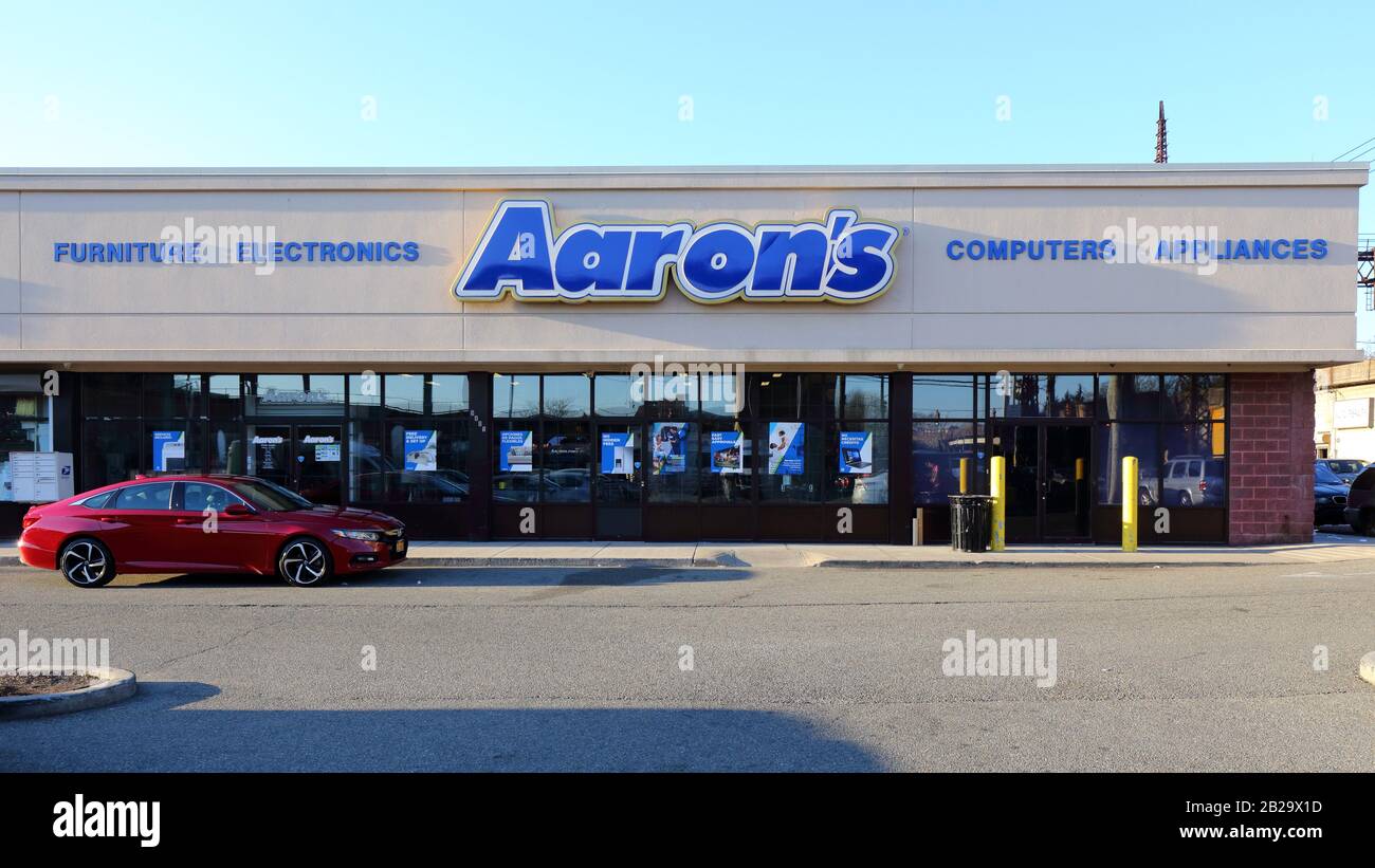 Aarons rental store hi res stock photography and images Alamy