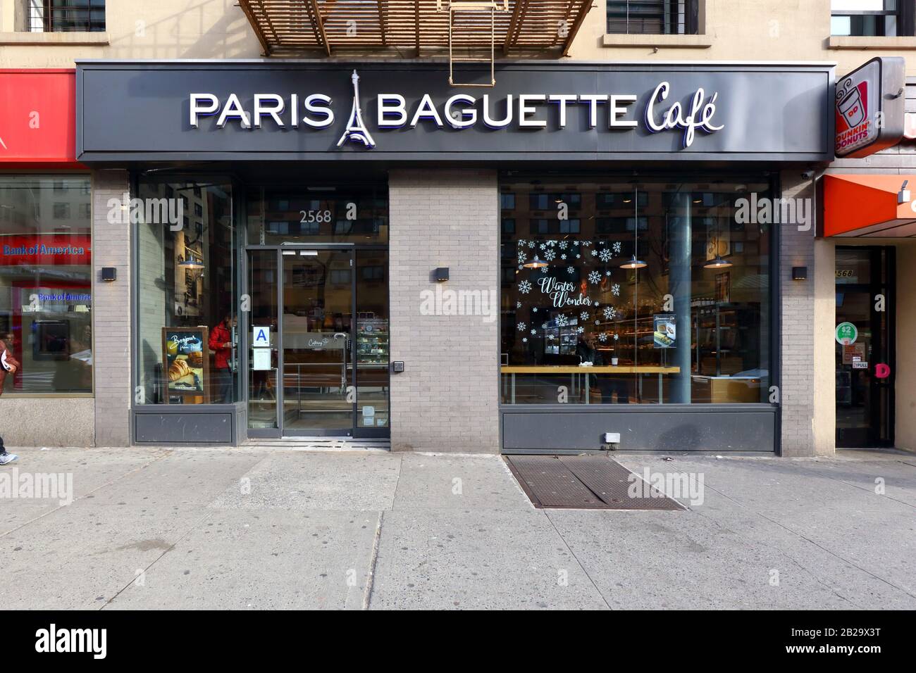 Paris Baguette, 2568 Broadway, New York, NY. exterior storefront of a french-korean bakery chain in the Upper West Side of Manhattan Stock Photo